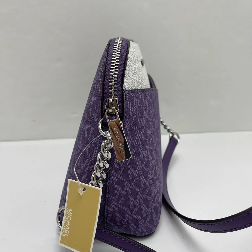 MICHAEL KORS Jet Set Travel Color-Block Signature Logo Crossbody Bag
Dark Purple - Picture 4 of 16